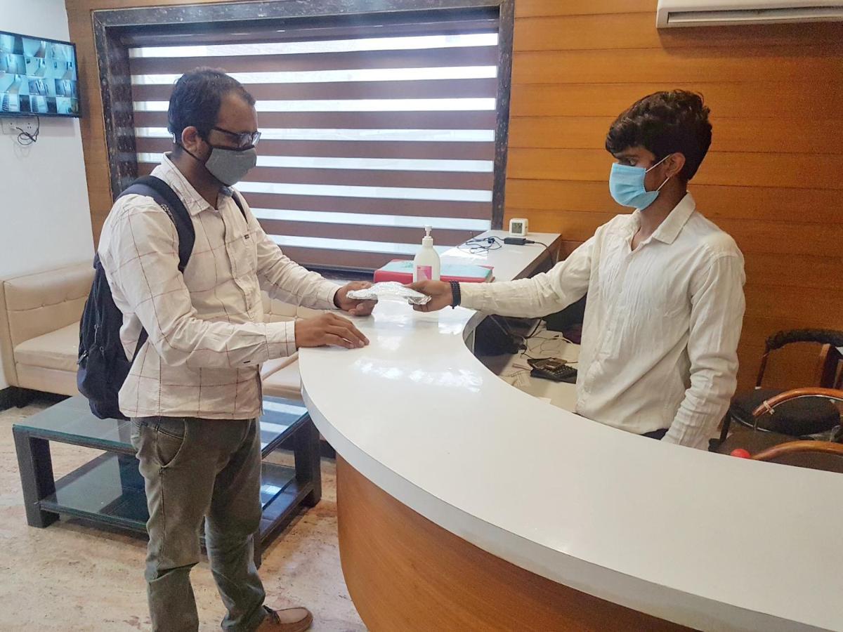 Airport Hotel Delhi Aerocity, 15 Mins Yashobhoomi Нью-Дели Экстерьер фото