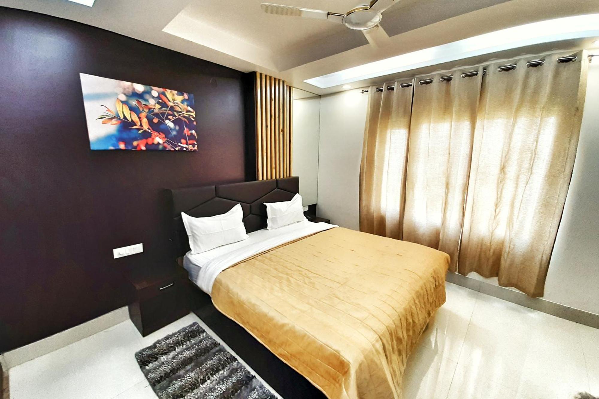 Airport Hotel Delhi Aerocity, 15 Mins Yashobhoomi Нью-Дели Экстерьер фото