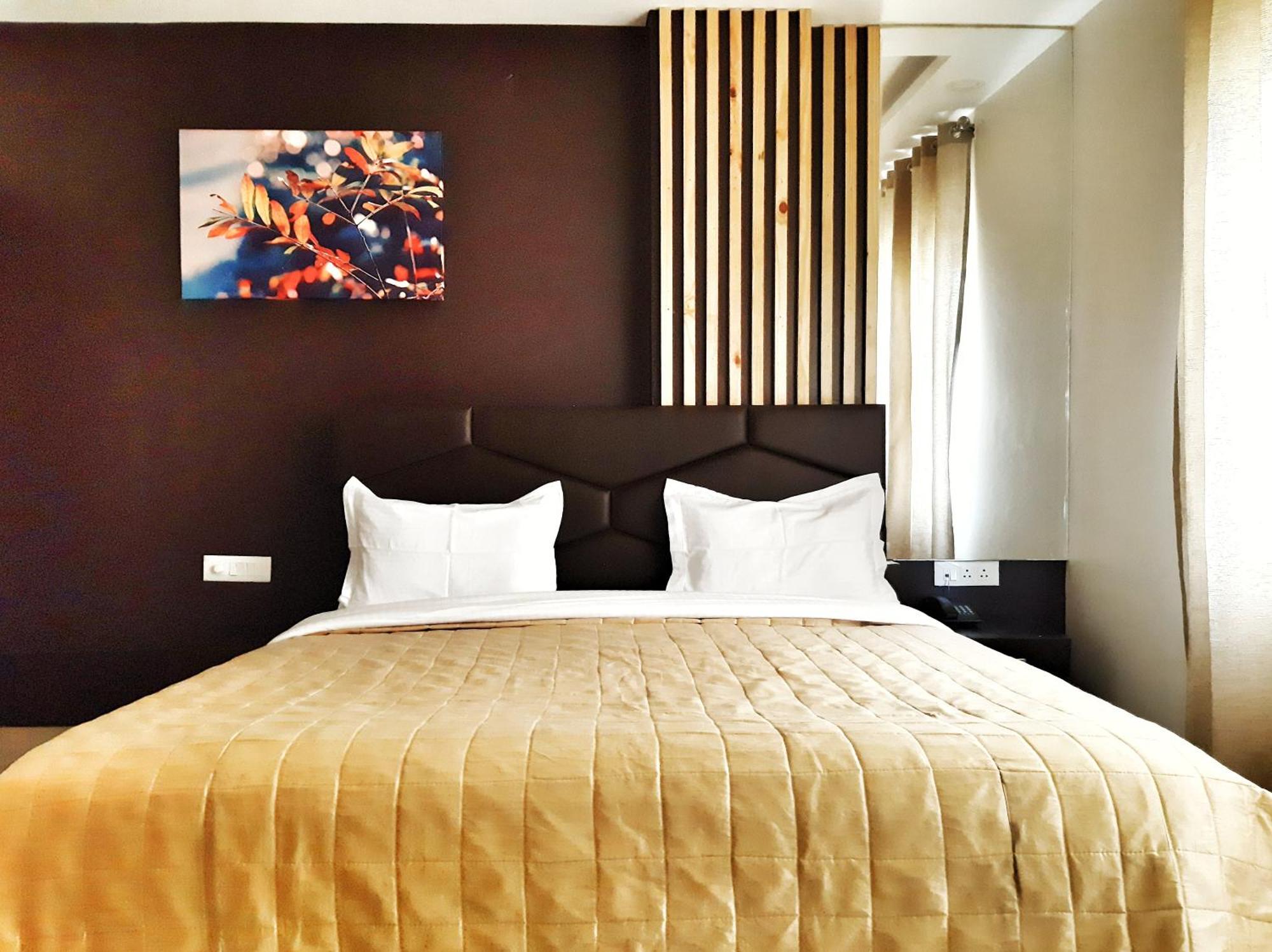 Airport Hotel Delhi Aerocity, 15 Mins Yashobhoomi Нью-Дели Экстерьер фото