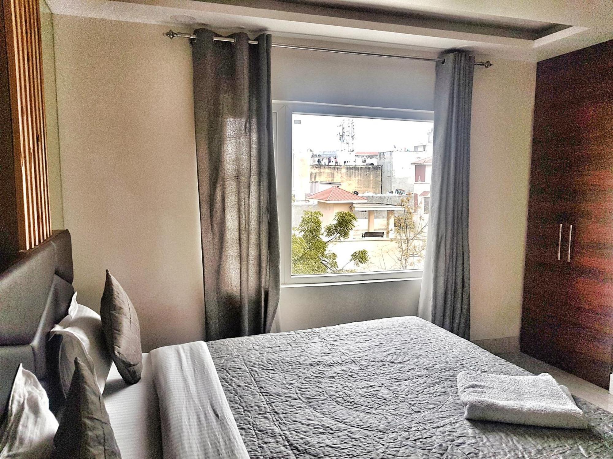 Airport Hotel Delhi Aerocity, 15 Mins Yashobhoomi Нью-Дели Экстерьер фото